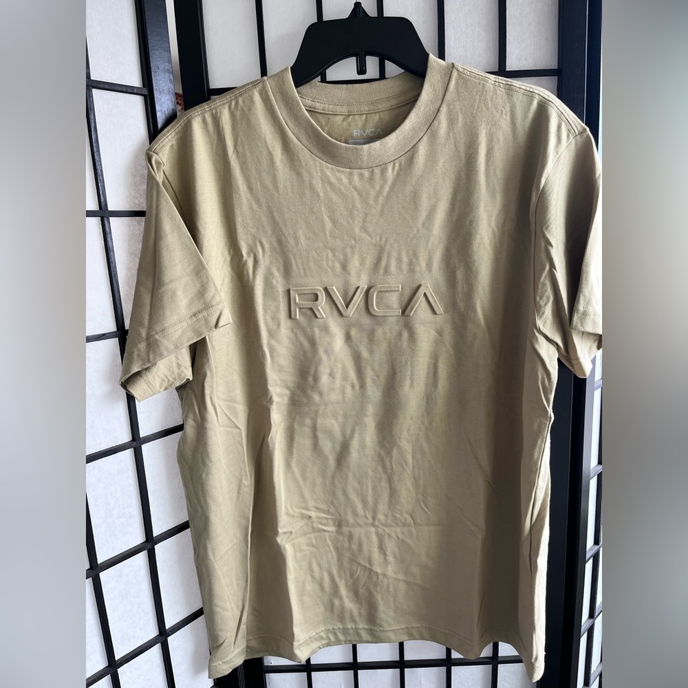 Big RVCA Embossed T-Shirt